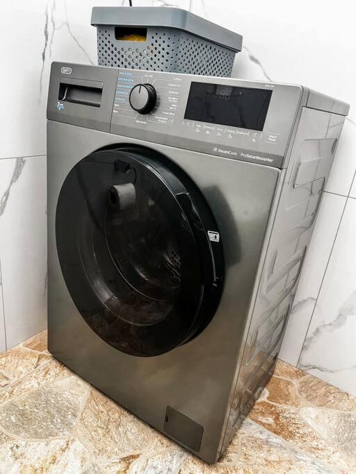 Large 74m2 Aprtm - Cozy Cpt - 200 Mbps Internet Apartamento